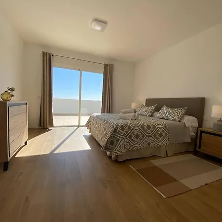 Biniblanc Con Jardin Y Piscina Privada 빌라