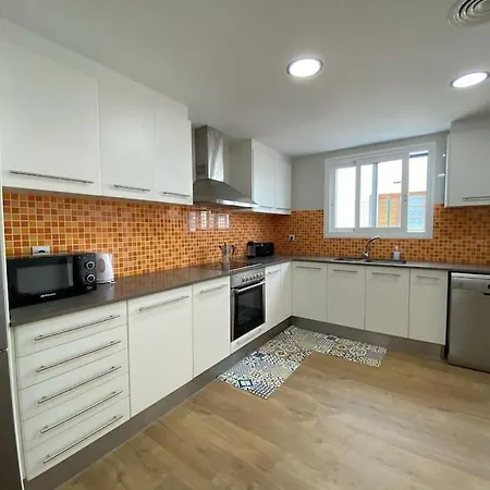 빌라 Biniblanc Con Jardin Y Piscina Privada *